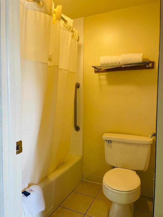 Hotel America's Best Value 3*